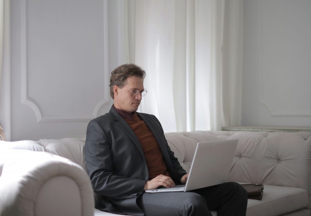 remote working - hotel trends 2022 remote working - hotel trends 2022